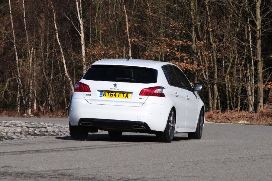  Peugeot 308 GT 2015 года  (UK) (фото 2 из 8)